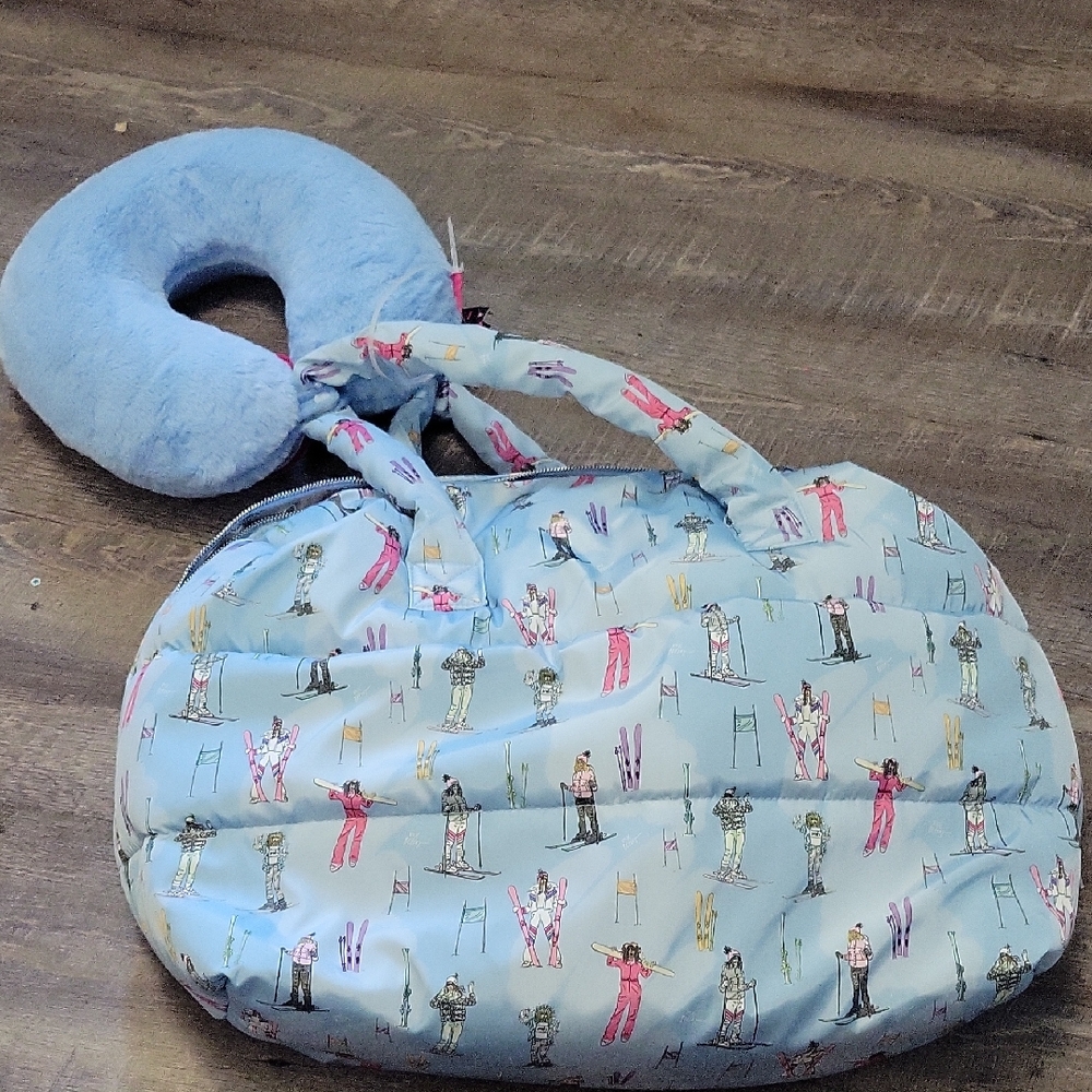Betsey Johnson Blue Ski Themed Travel Bag with a Fuzzy Faux Fur Pillow
